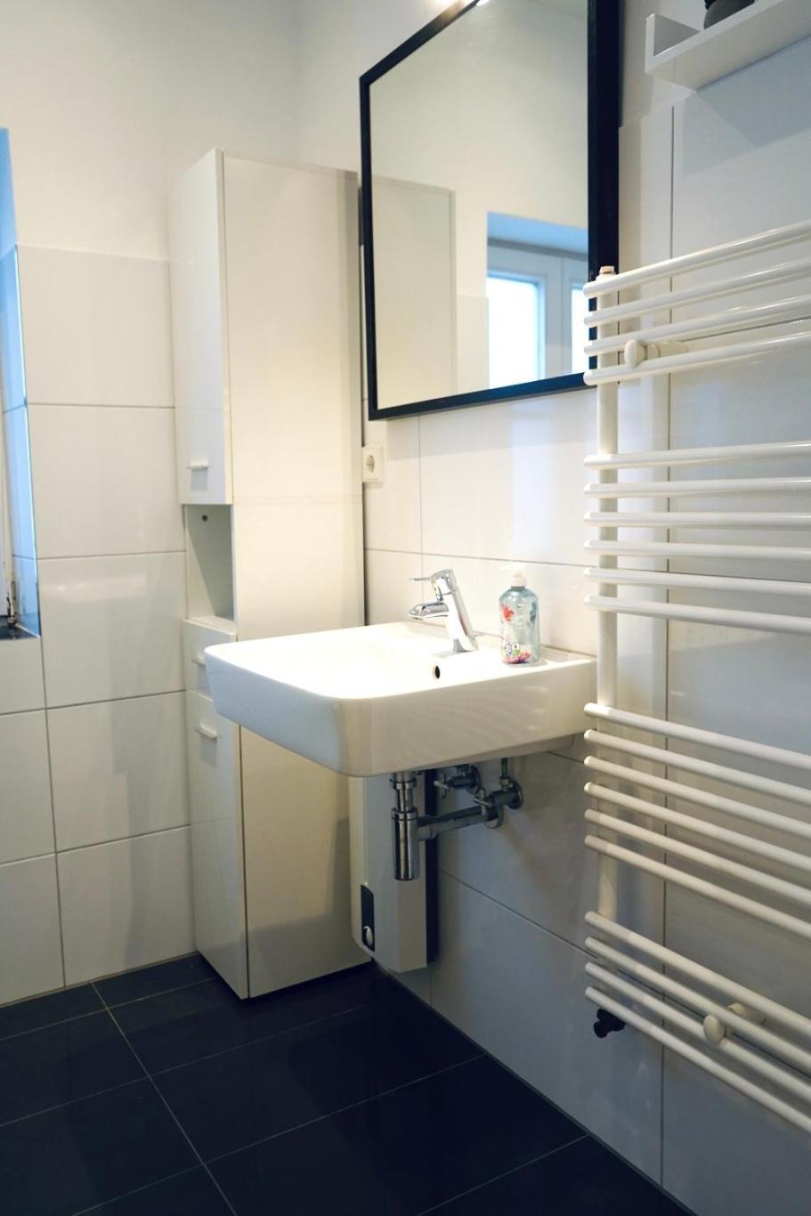 Haus Im Gruenen Fuer 6 Personen-3 Schlafzimmer- 3 Baedern -Waschmaschine-Grosse Terrasse- Vollausgestattete Kueche Wolfsburgo Exterior foto