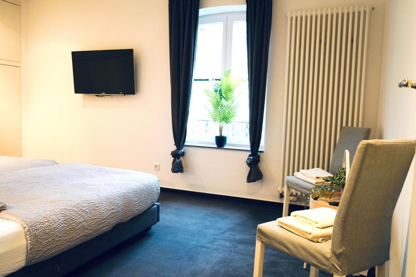 Haus Im Gruenen Fuer 6 Personen-3 Schlafzimmer- 3 Baedern -Waschmaschine-Grosse Terrasse- Vollausgestattete Kueche Wolfsburgo Exterior foto