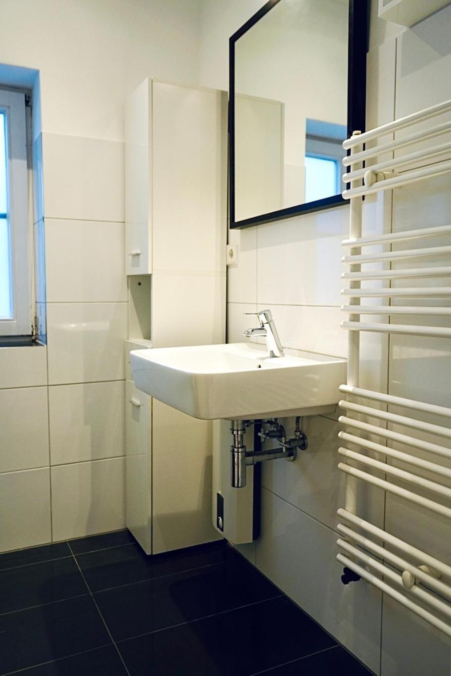Haus Im Gruenen Fuer 6 Personen-3 Schlafzimmer- 3 Baedern -Waschmaschine-Grosse Terrasse- Vollausgestattete Kueche Wolfsburgo Exterior foto
